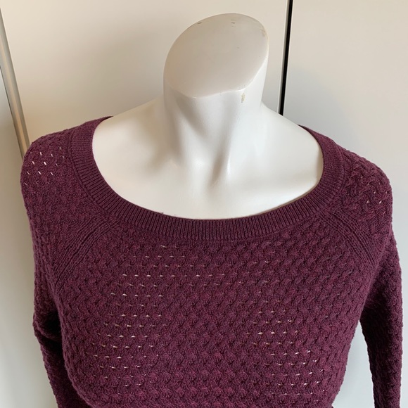 AEO boatneck maroon sweater - Picture 2 of 4